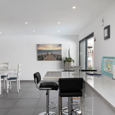 Centralgarve - Crown 22 קווארטיירה