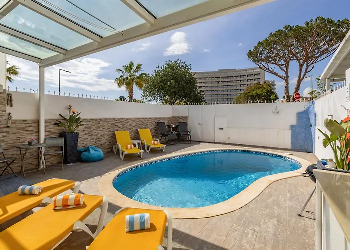 Centralgarve - Crown 22 Hébergement de vacances Quarteira